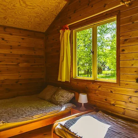 Surf Habenda Z Sauna Ogrodowa Hébergement de vacances
